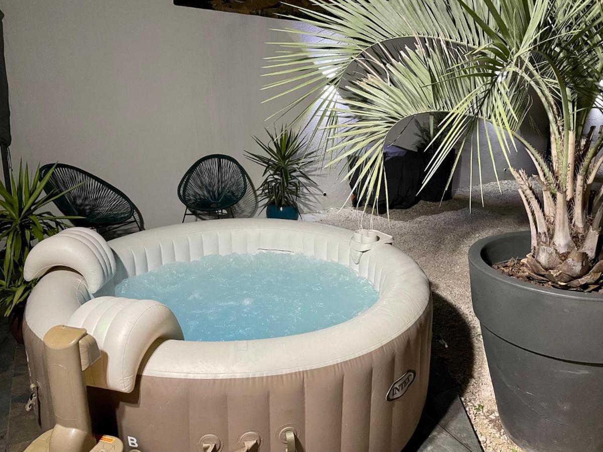 Villa Les Oliviers Spa Privatif บ็องโดล ภายนอก รูปภาพ